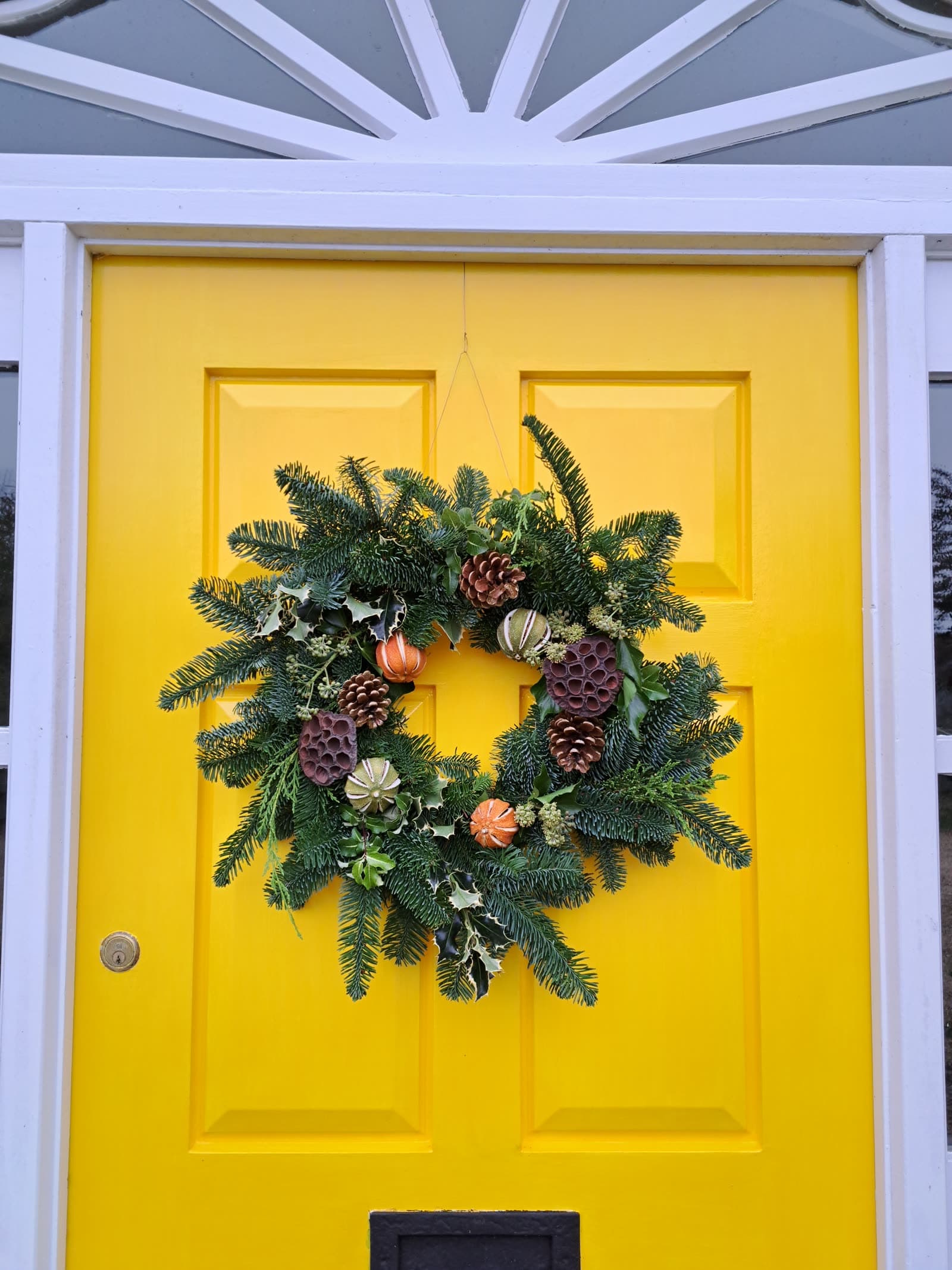 Decorated Wreath - Gold (12")